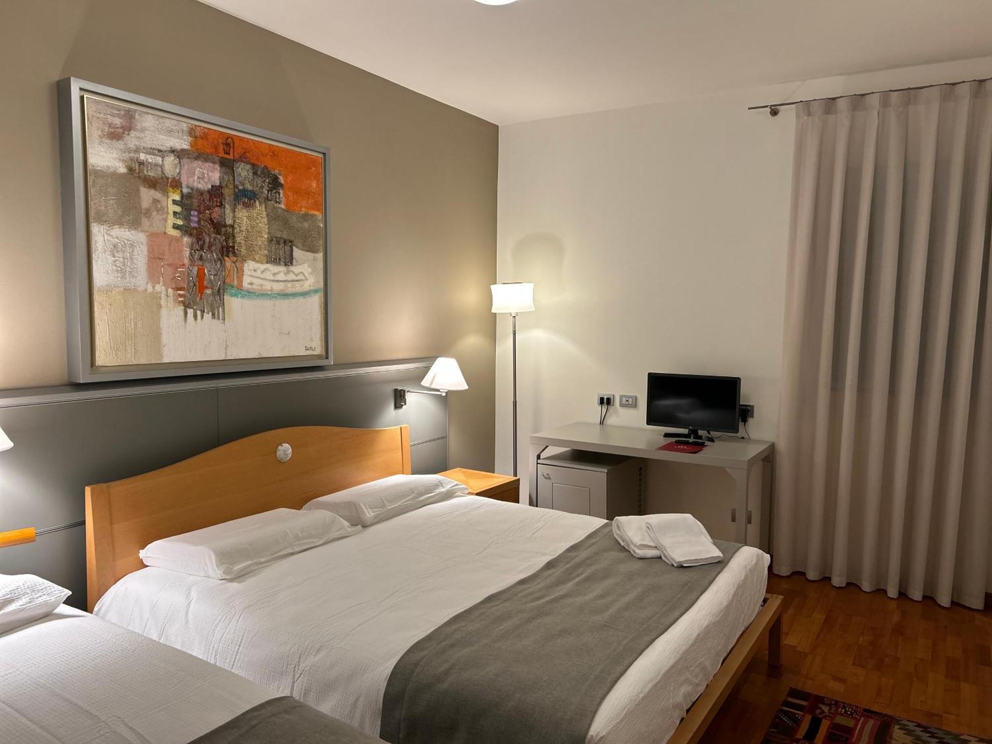 Hotel Centrale Resana Екстериор снимка