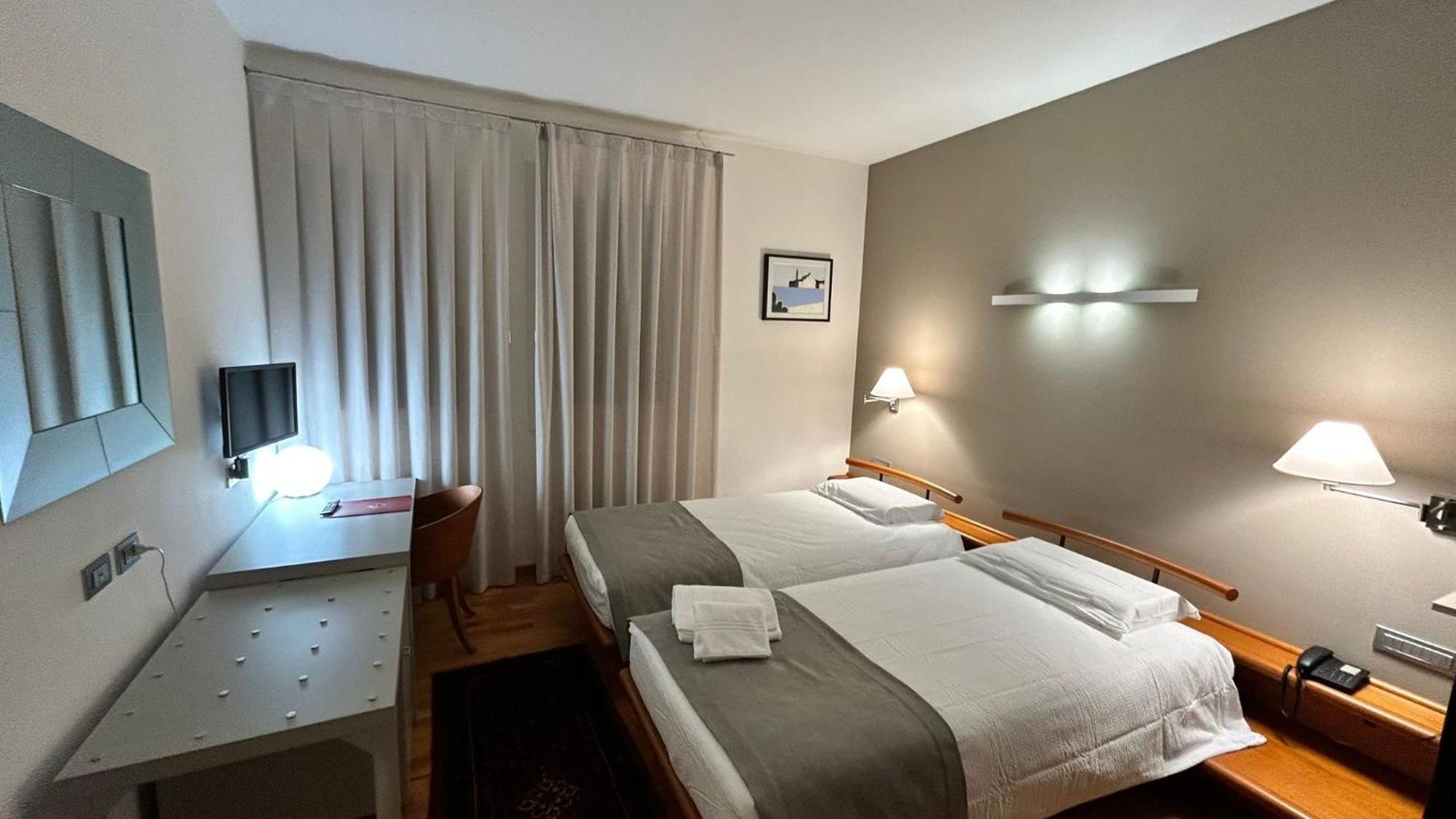 Hotel Centrale Resana Екстериор снимка